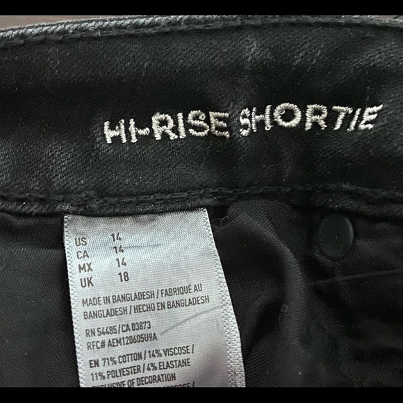 NWOT Black Express Jean Shorts 14 - Picture 3 of 3